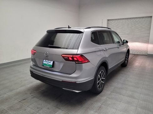 Used 2021 Volkswagen Tiguan SE FWD image 9