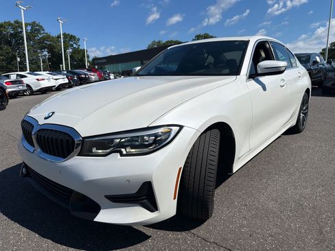 Used 2019 BMW 330i xDrive Sedan w/ Convenience Package AWD/4WD image 5