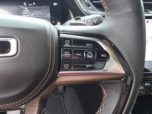 Used 2022 Jeep Grand Cherokee Summit w/ Adv Protech Group IV image 31