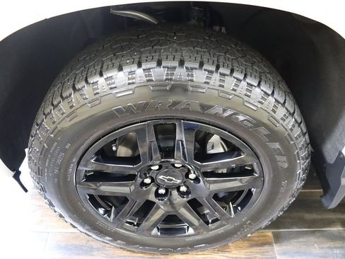 Used 2026 Chevrolet Silverado 1500 Custom w/ Turbomax Blackout Package AWD/4WD image 33