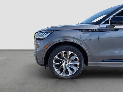 Used 2021 Lincoln Aviator Grand Touring w/ Elements Package Plus AWD/4WD image 22