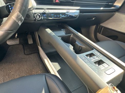 Used 2023 Hyundai Ioniq 6 SEL image 31