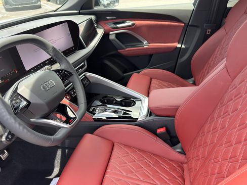 New 2026 Audi SQ5 Prestige AWD/4WD image 12