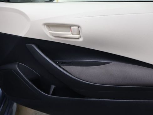 Used 2022 Toyota Corolla LE FWD image 11