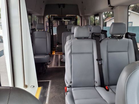 Used 2016 Ford Transit 350 XL image 11