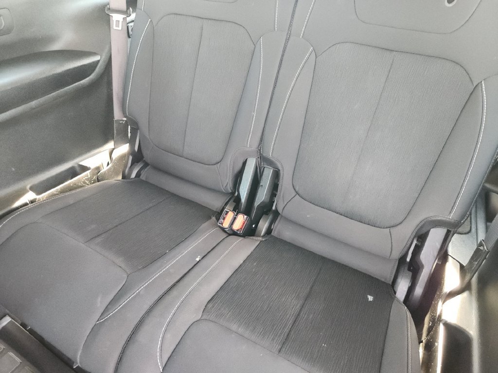 Used 2021 Jeep Grand Cherokee L Laredo w/ Luxury Tech Group I AWD/4WD image 32