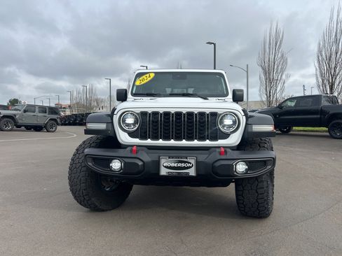 Certified 2024 Jeep Gladiator Rubicon w/ Convenience Group image 10