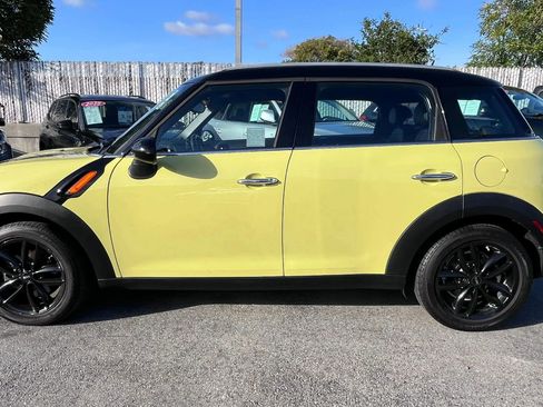 Used 2012 MINI Cooper Countryman FWD image 4
