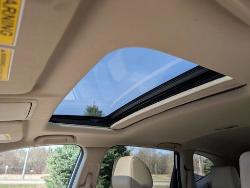 Used 2018 Honda CR-V EX-L image 16