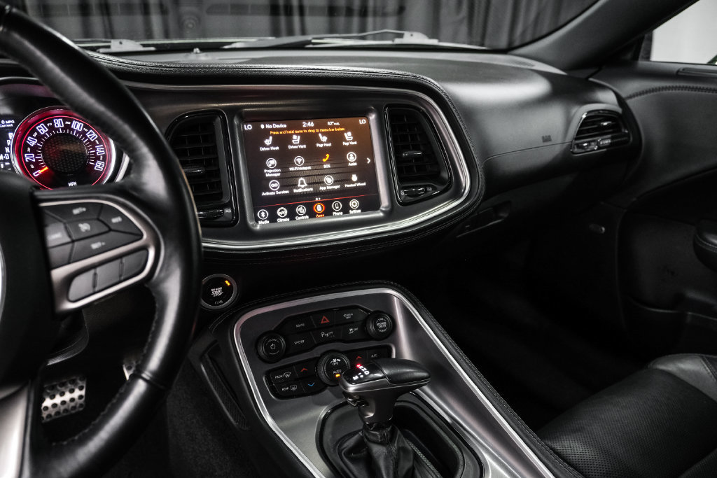 Used 2022 Dodge Challenger SXT w/ Plus Package RWD image 17