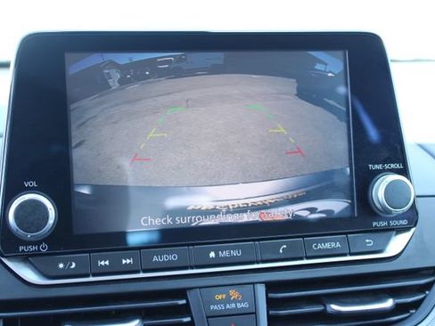 Used 2024 Nissan Altima 2.5 SR FWD image 27
