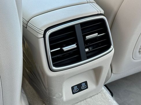 New 2026 Genesis G70 2.5T Prestige image 29