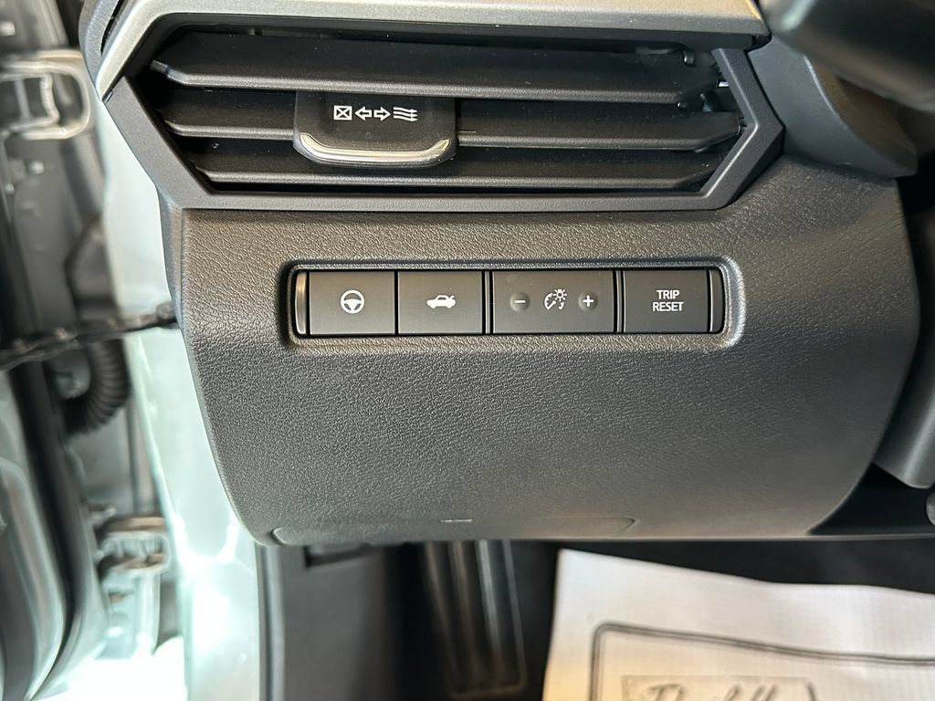 Used 2024 Nissan Altima 2.5 SL AWD/4WD image 18