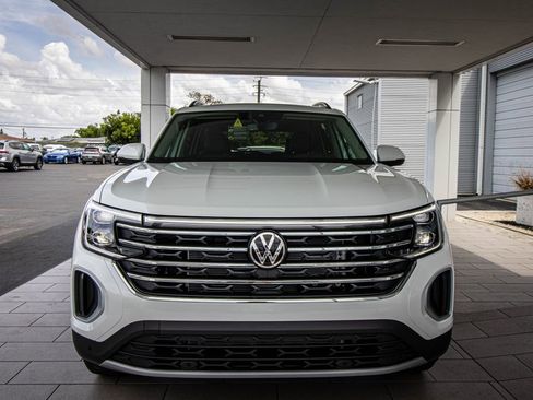 New 2026 Volkswagen Atlas SE FWD image 8