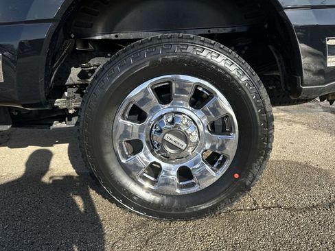 Used 2023 Ford F350 Lariat w/ Lariat Ultimate Package AWD/4WD image 33