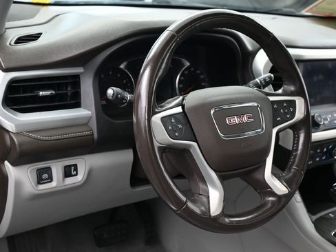 Used 2019 GMC Acadia SLT FWD image 15