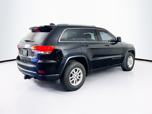 Used 2018 Jeep Grand Cherokee Laredo AWD/4WD image 9