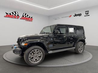Used 2023 Jeep Wrangler Unlimited Sahara AWD/4WD video 2