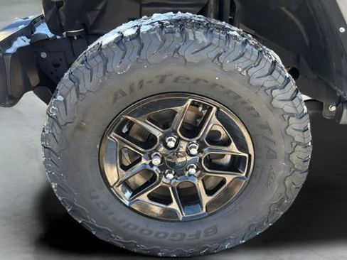 Used 2022 Jeep Wrangler Unlimited Rubicon w/ LED Lighting Group image 31