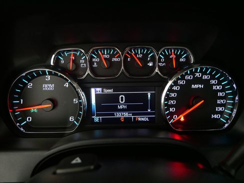 Used 2018 Chevrolet Silverado 1500 LT w/ All Star Edition image 21