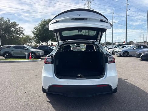 Used 2022 Tesla Model Y Performance AWD/4WD image 13