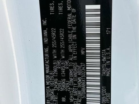 New 2026 Lexus TX 500h AWD image 30