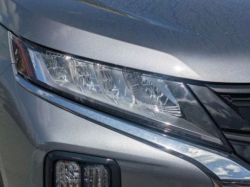 Used 2024 Mitsubishi Outlander Sport LE image 9