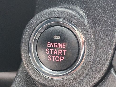 Used 2020 Subaru Outback Limited image 23