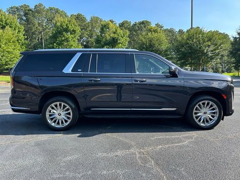 Used 2024 Cadillac Escalade ESV Premium Luxury w/ LPO, Floor Liner Package AWD/4WD image 28