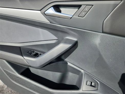 New 2026 Volkswagen Jetta SE image 6