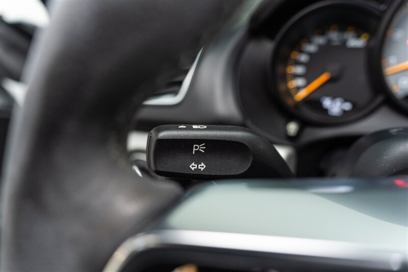 Used 2016 Porsche Cayman GT4 RWD image 96