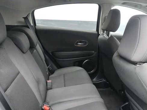 Used 2020 Honda HR-V EX image 9