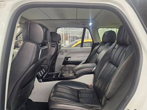 Used 2015 Land Rover Range Rover Autobiography image 10