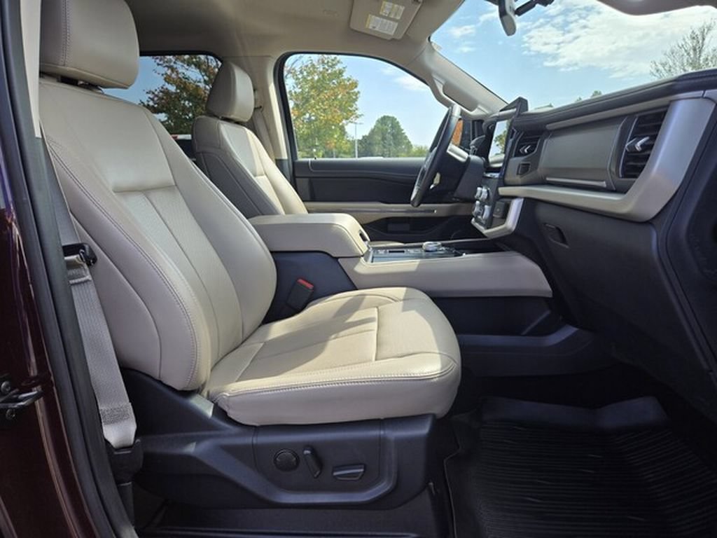 Used 2023 Ford Expedition XLT RWD image 20