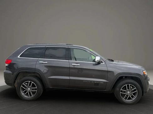 Used 2018 Jeep Grand Cherokee Limited AWD/4WD image 8