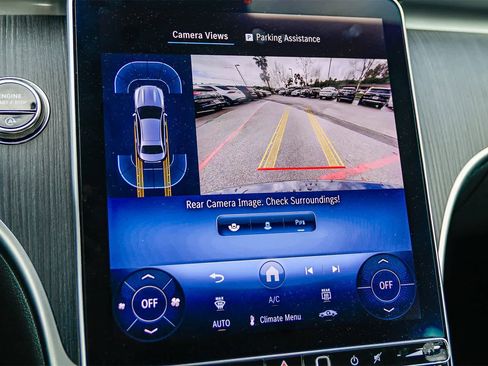 Used 2025 Mercedes-Benz C 300 4MATIC Sedan image 26