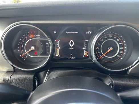 Used 2023 Jeep Wrangler Sahara w/ Cold Weather Group image 36