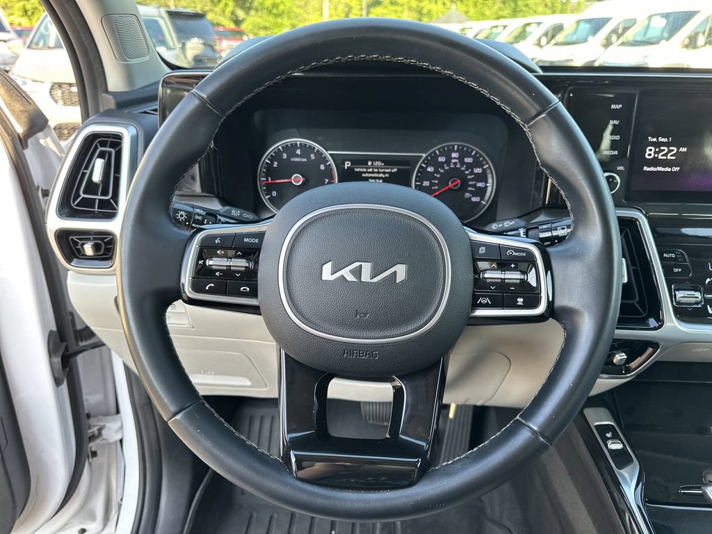 Used 2022 Kia Sorento SX AWD/4WD image 12