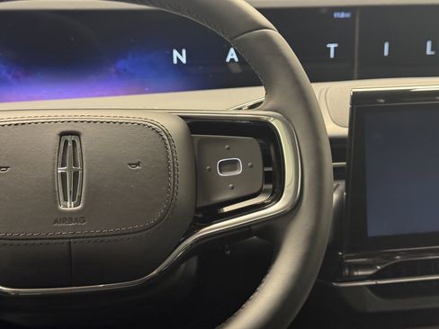 New 2026 Lincoln Nautilus Premier image 24