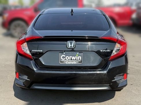 Used 2017 Honda Civic Touring image 15