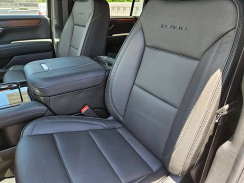 New 2026 GMC Yukon XL Denali RWD image 22