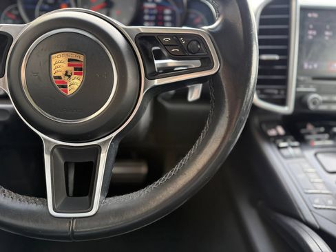 Used 2017 Porsche Cayenne S AWD/4WD image 27