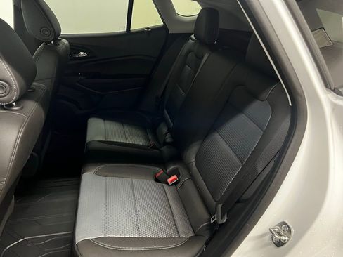 New 2026 Chevrolet Trax LT w/ Sunroof Package image 29