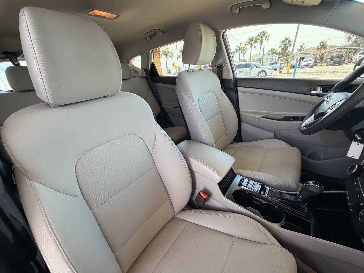 Used 2019 Hyundai Tucson SE FWD image 5