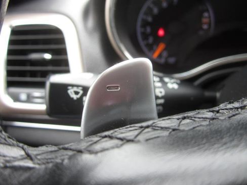 Used 2014 Jeep Grand Cherokee Limited w/ Trailer Tow Group IV image 36