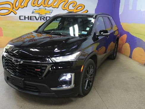 Used 2022 Chevrolet Traverse RS w/ LPO, Floor Liner Package AWD/4WD image 4