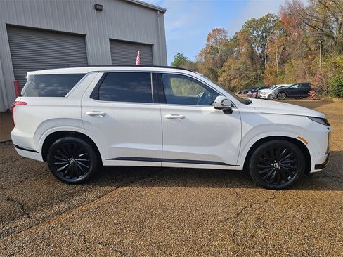 Certified 2025 Hyundai Palisade Calligraphy image 3