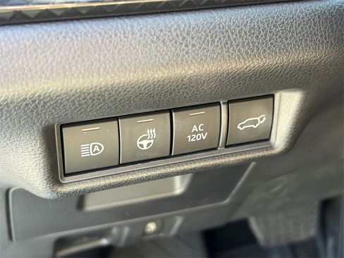 Used 2024 Toyota Grand Highlander AWD Hybrid image 31