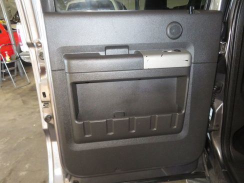 Used 2014 Ford F250 Lariat w/ Lariat Ultimate Package image 23