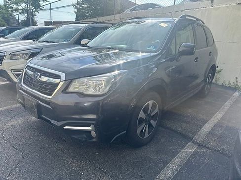Used 2018 Subaru Forester 2.5i Premium AWD/4WD image 3